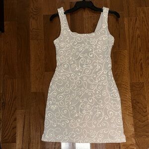 Alexia Admor New York Elegant White Swirl Pattern Dress Size M